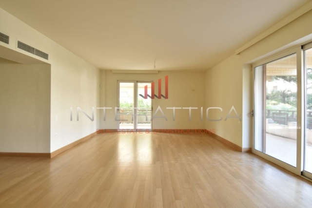 (For Sale) Residential Apartment || Athens South/Glyfada - 130 Sq.m, 3 Bedrooms, 725.000€ 
