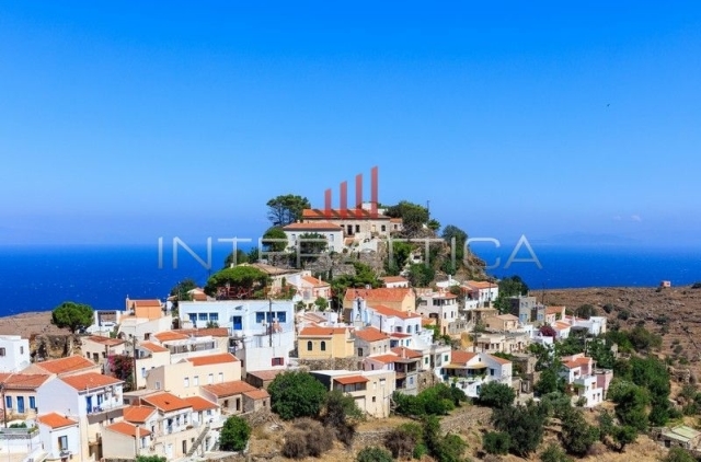 (Zum Verkauf) Nutzbares Land Grundstück || Cyclades/Kea-Tzia - 3.100 m², 100.000€ 
