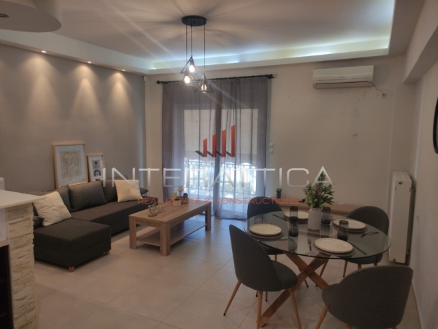 (用于出售) 住宅 公寓套房 || Piraias/Piraeus - 74 平方米, 2 卧室, 280.000€ 