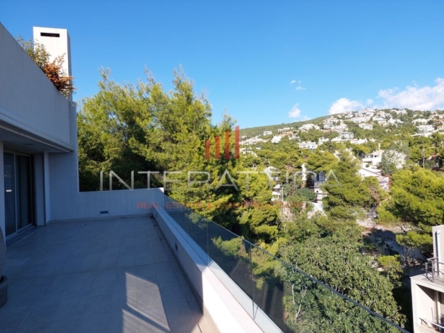 (zur Vermietung) Wohnung/Residenz Maisonette || Athens North/Nea Erithraia - 300 m², 3 Schlafzimmer, 4.200€ 